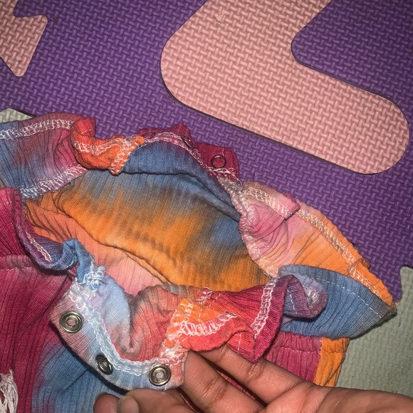 Tie dye on-site romper - Picture 2 of 5